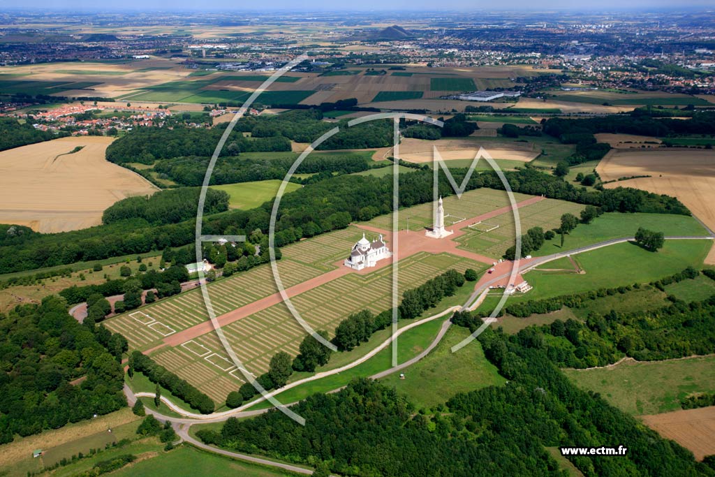 Photo arienne de Ablain-Saint-Nazaire (Cimetire National de Notre-Dame de Lorette)