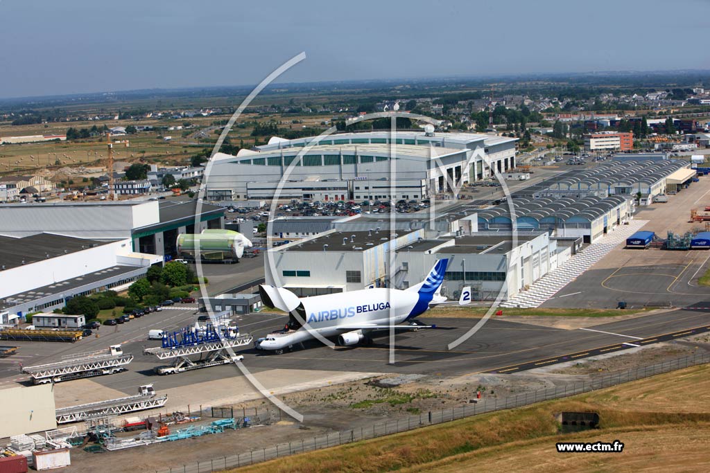 Photo arienne de Aroport de Saint-Nazaire Montoir (Airbus A300-600ST Beluga)