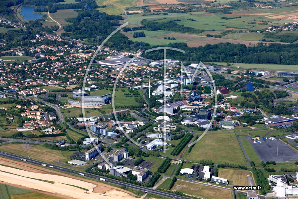 Photo arienne de Chasseneuil-du-Poitou (Futuroscope)