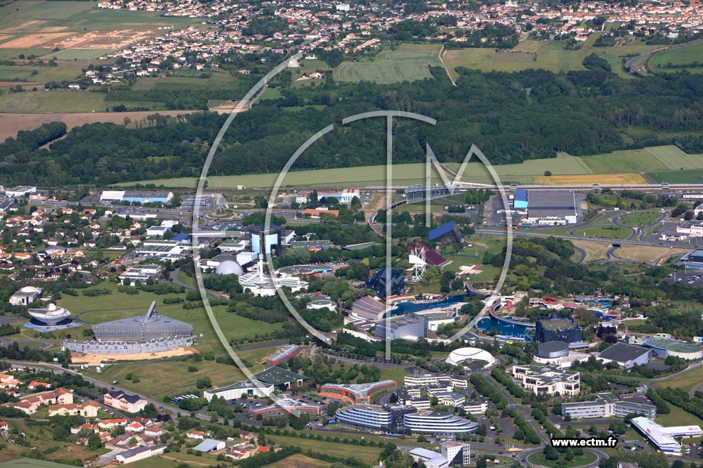 Photo arienne de Chasseneuil-du-Poitou (Futuroscope)