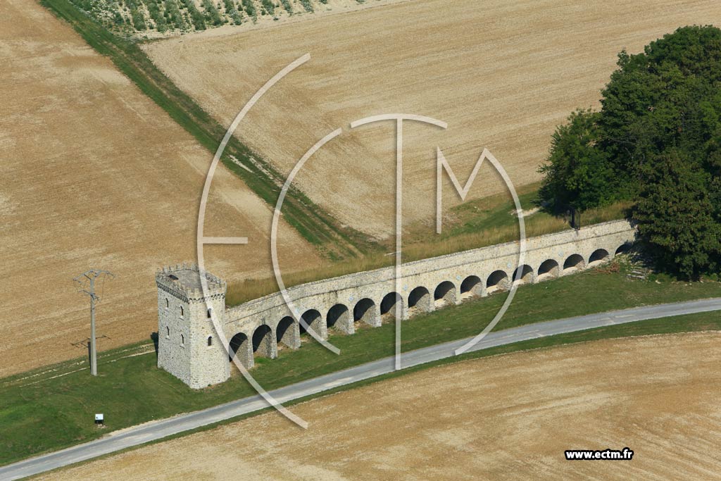 Photo arienne de Cond-sur-Marne (Aqueduc)