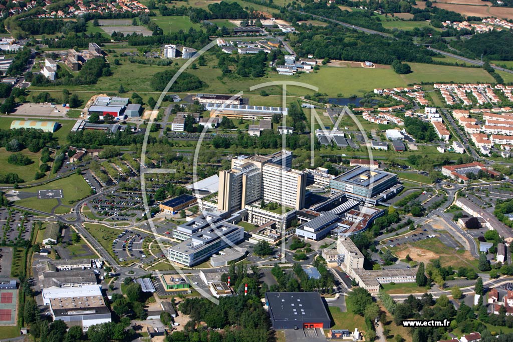 Photo arienne de Poitiers (CHU)