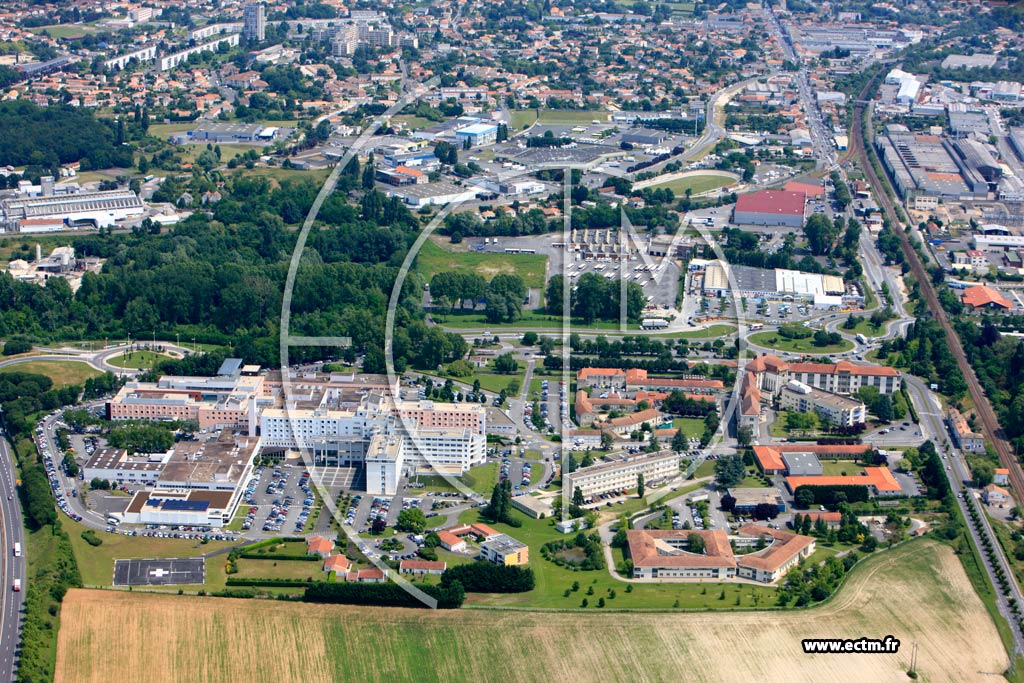 Photo arienne de Angoulme (Saint-Michel Centre Hospitalier)