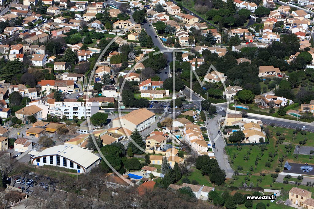 Photo arienne de Saint Brs
