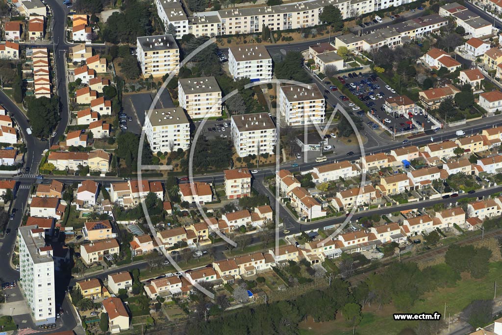 Photo arienne de Bziers (Quartiers Mditerranne-Pech de la Pomme)