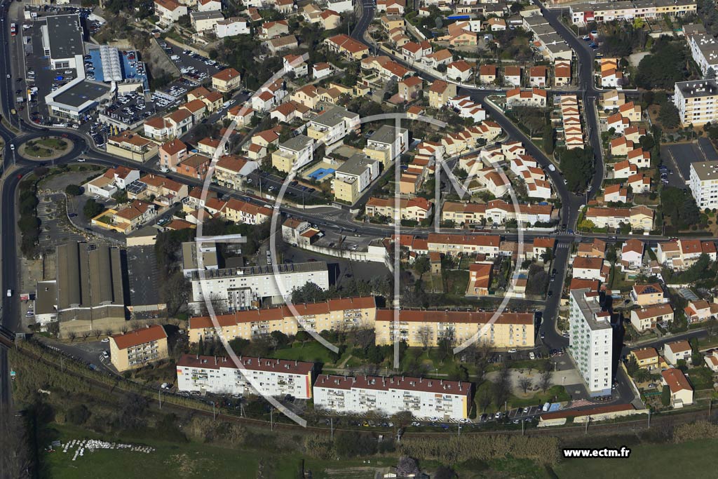 Photo arienne de Bziers (Quartiers Mditerranne-Pech de la Pomme)