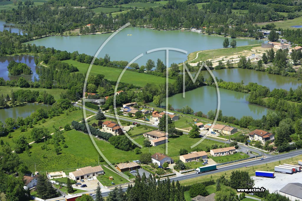 Photo arienne de Cambounet-sur-le-Sor