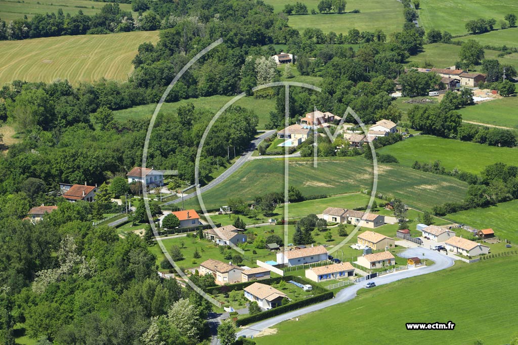 Photo arienne de Cambounet-sur-le-Sor (En Robert)