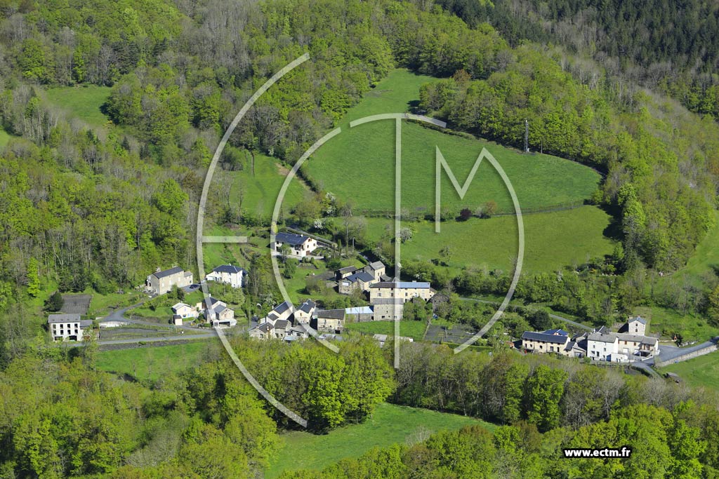 Photo arienne de Castelnau-de-Brassac (Vals Haut)