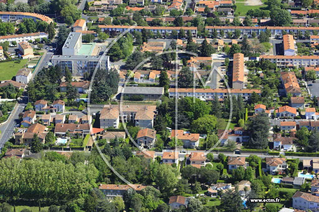 Photo arienne de Castres (Aillot)