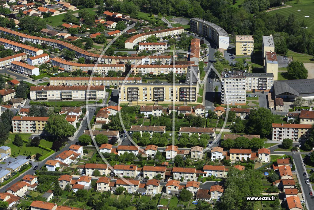 Photo arienne de Castres (Aillot)