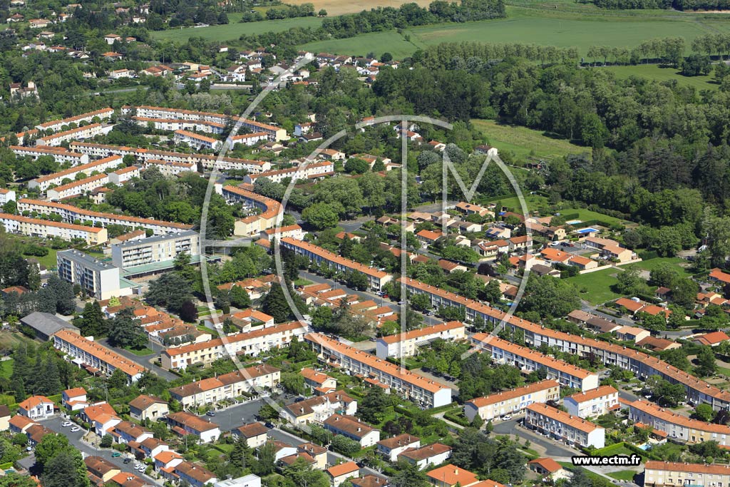 Photo arienne de Castres (Aillot)