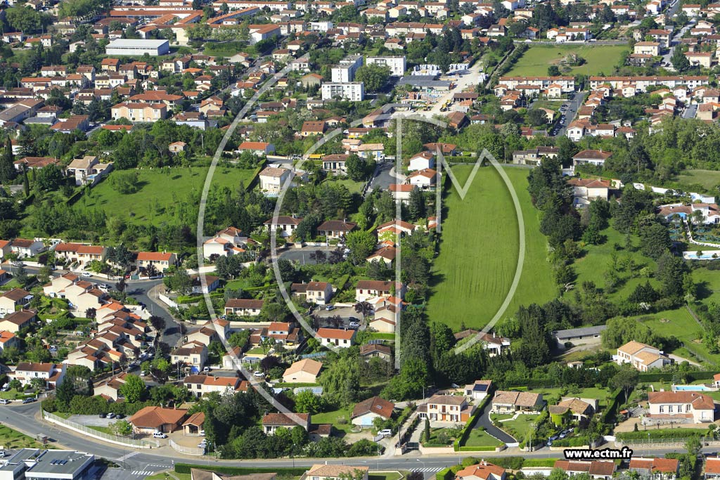 Photo arienne de Castres (Combret)