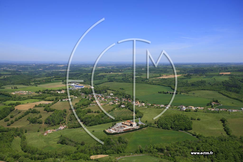 Photo arienne de Montfa (Les Fournials)