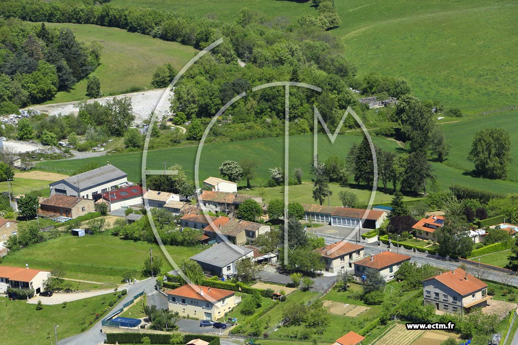 Photo arienne de Montfa (Les Fournials)