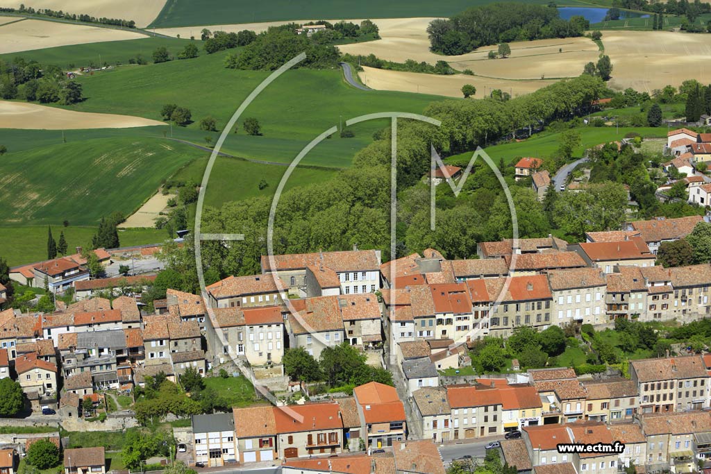 Photo arienne de Puylaurens (L'Eglise)