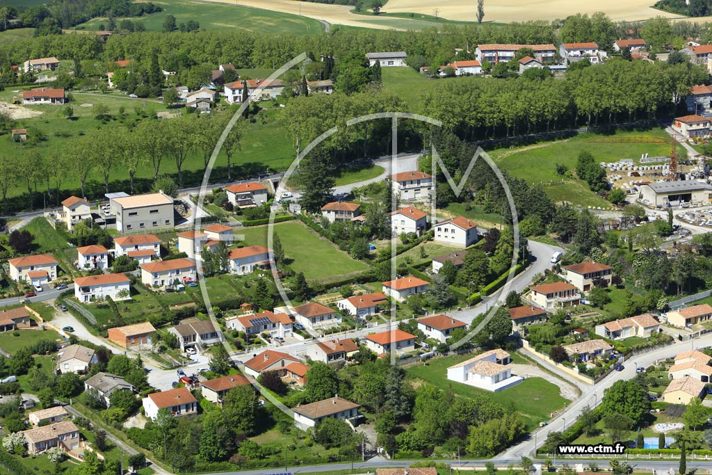 Photo arienne de Puylaurens (Les Pyrnes)