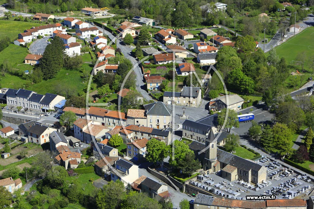 Photo arienne de Saint-Salvy-de-la-Balme