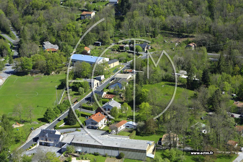 Photo arienne de Saint-Salvy-de-la-Balme
