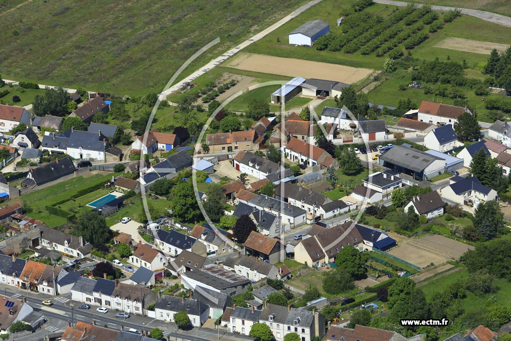 Photo arienne de Clry-Saint-Andr (le Champ Moreau)