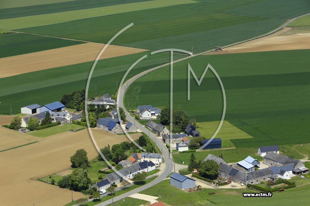 Photo arienne de pieds-en-Beauce (Cerqueux)