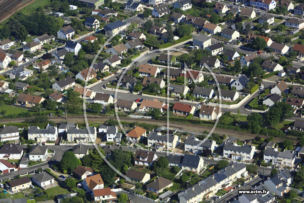 Photo arienne de Fleury-les-Aubrais (L'tang)