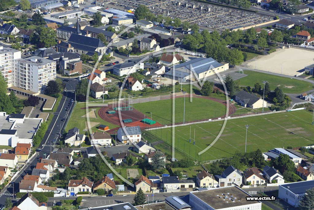 Photo arienne de Fleury-les-Aubrais (Stade)