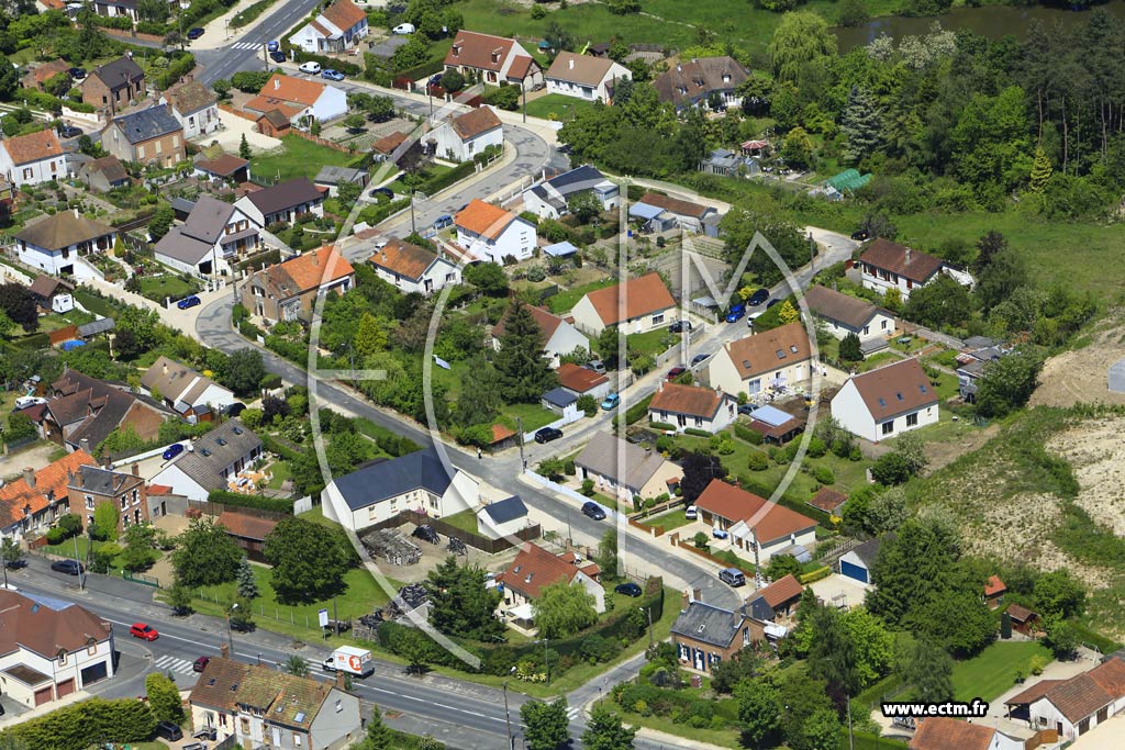 Photo arienne de La Fert-Saint-Aubin (les Chneries)
