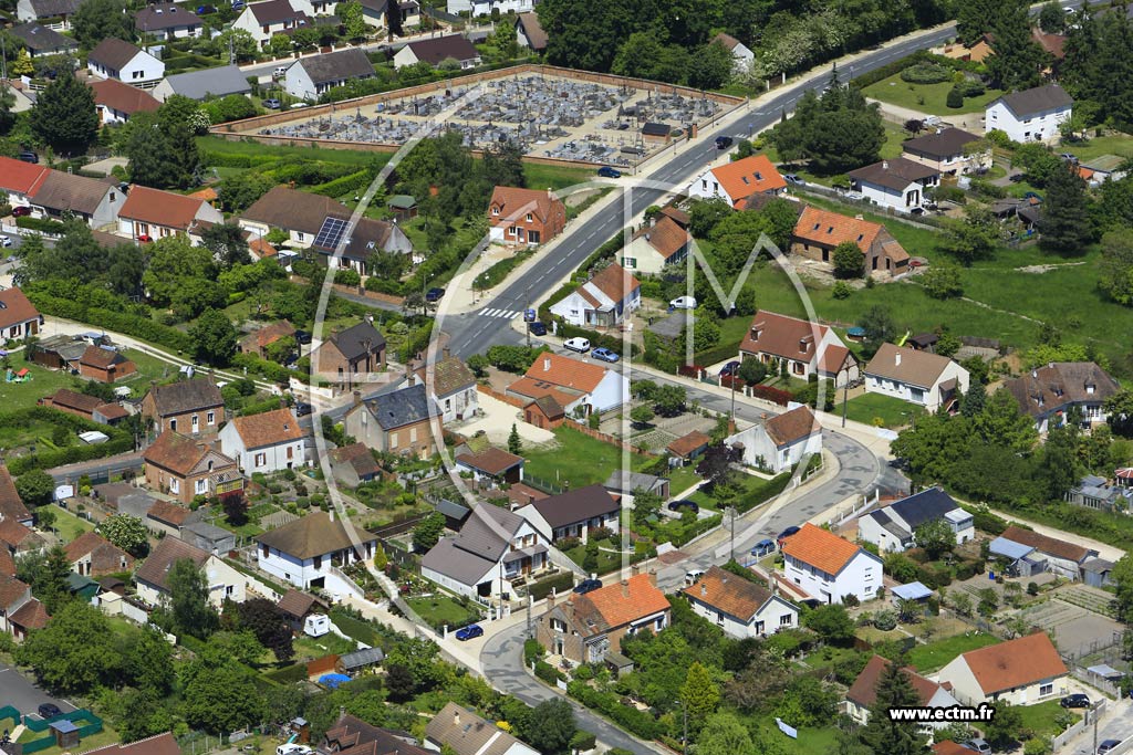 Photo arienne de La Fert-Saint-Aubin (les Chneries)