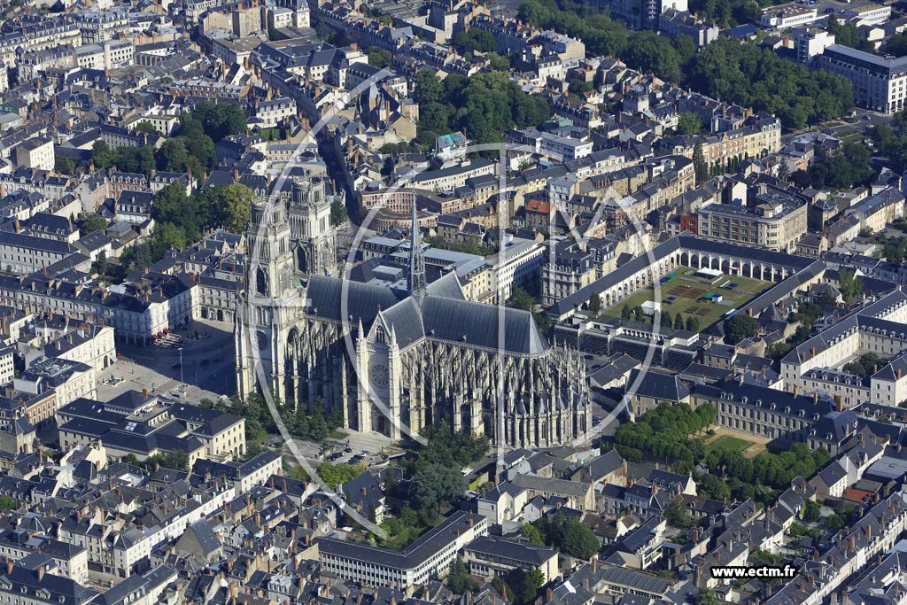 Photo arienne de Orlans (Cathdrale Sainte-Croix d'Orlans)