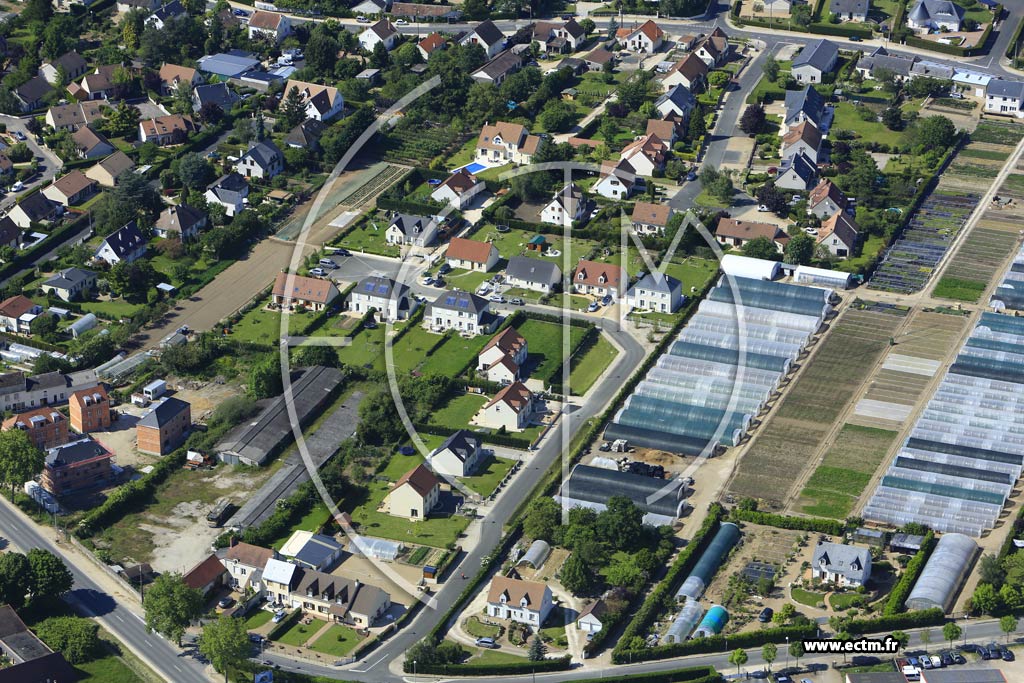 Photo arienne de Saint-Denis-en-Val (la Croix Saint-Denis)
