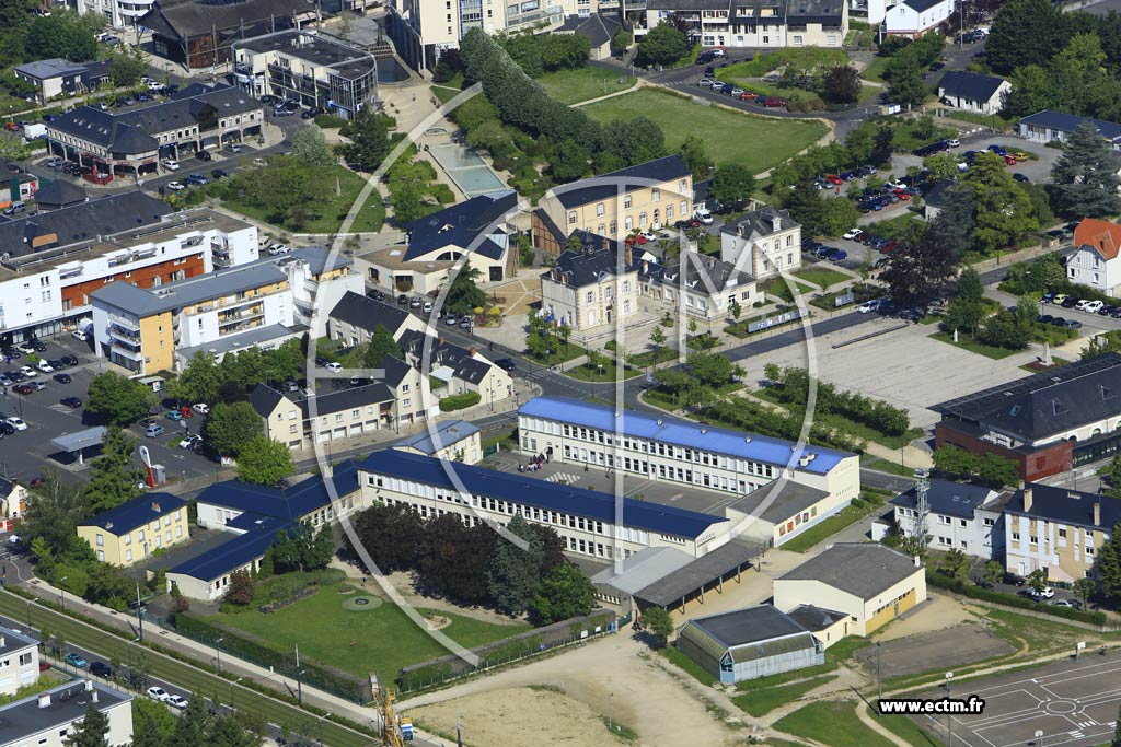 Photo arienne de Saint-Jean-de-Braye (la Haute Croix)