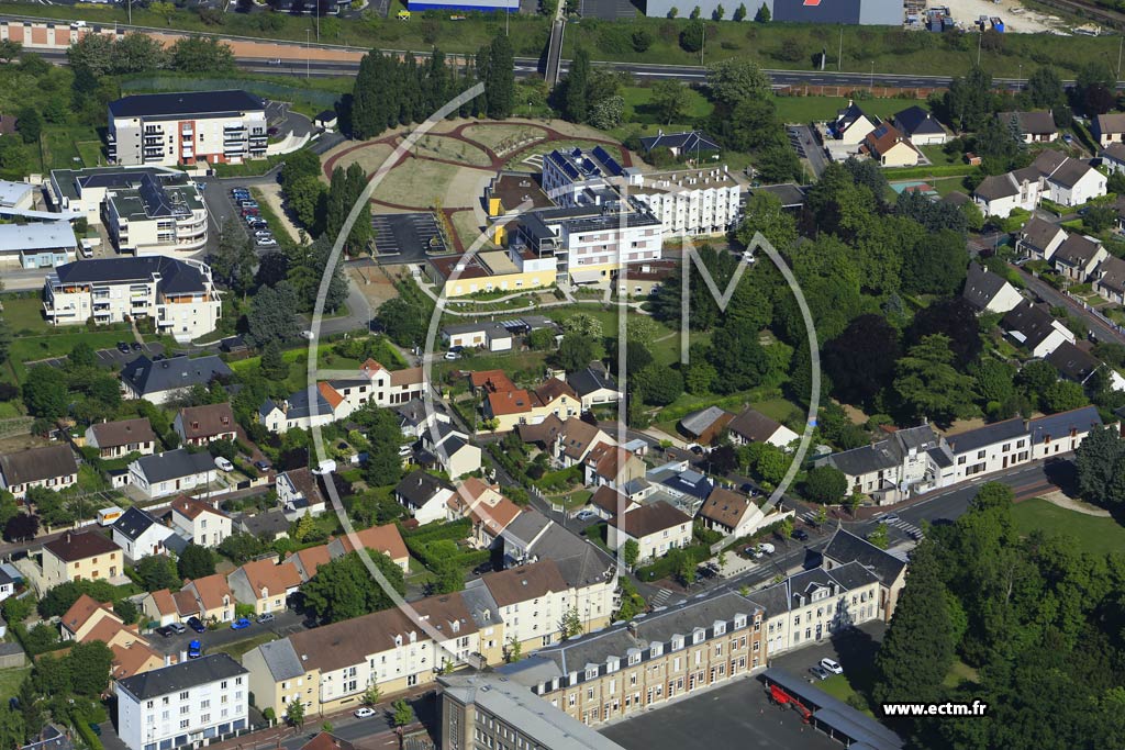 Photo arienne de Saint-Jean-de-la-Ruelle (Centre)