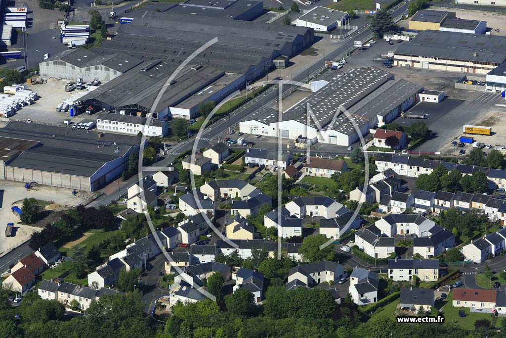 Photo arienne de Saint-Jean-de-la-Ruelle (le Petit Saint-Jean)