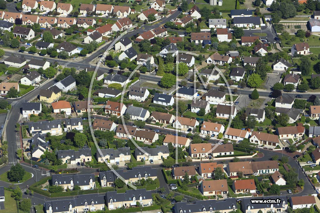 Photo arienne de Saint-Jean-de-la-Ruelle (le Petit Saint-Jean)