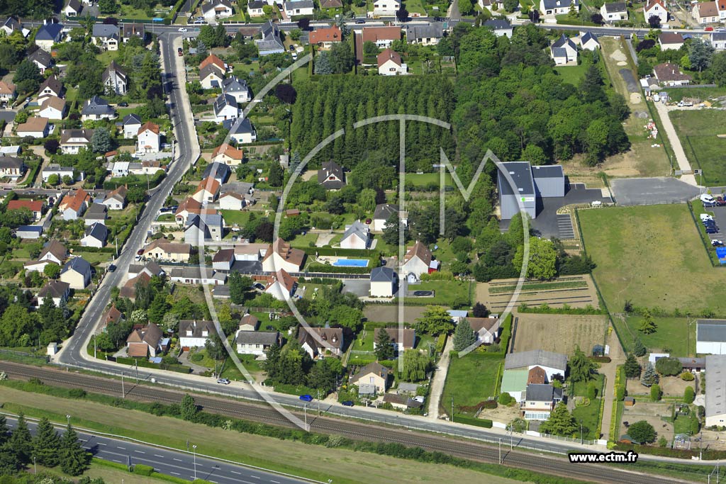 Photo arienne de Saint-Jean-le-Blanc (le Fourreau)
