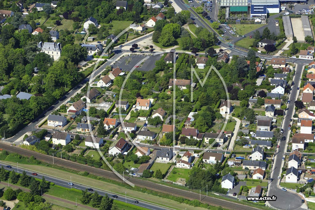 Photo arienne de Saint-Jean-le-Blanc (le Fourreau)