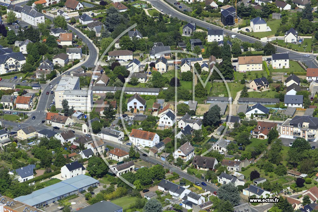 Photo arienne de Saint-Jean-le-Blanc (les Thrses)