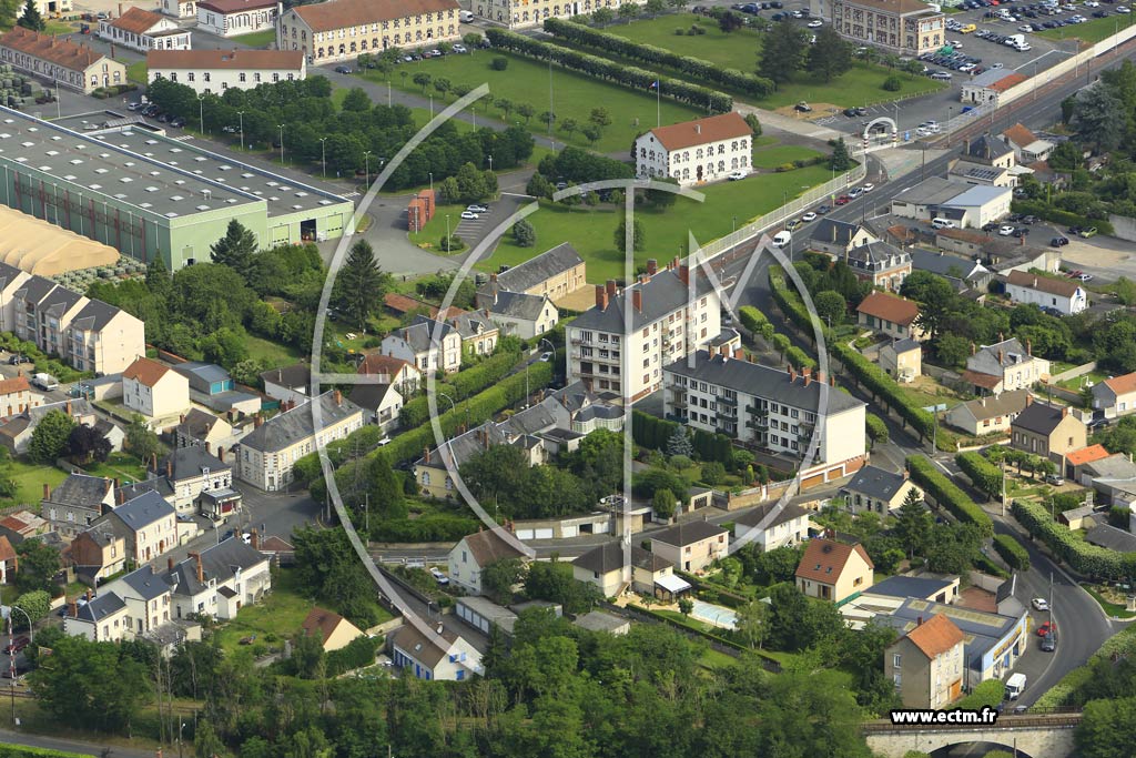 Photo arienne de Gien (Avenue du Prsident Wilson)