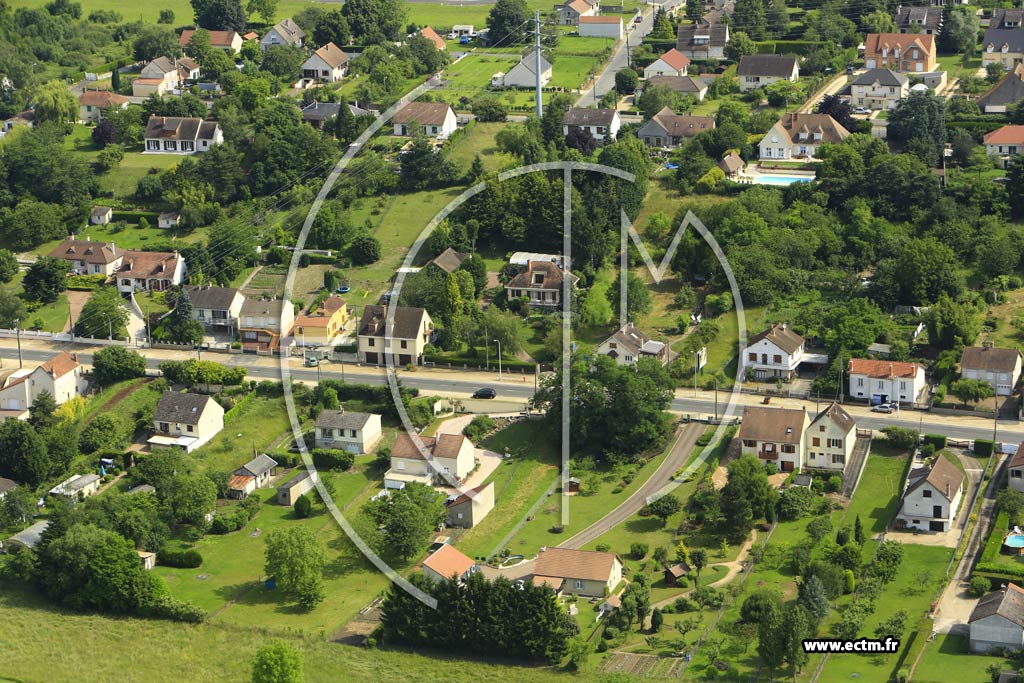 Photo arienne de Gien (Gien le Vieux)
