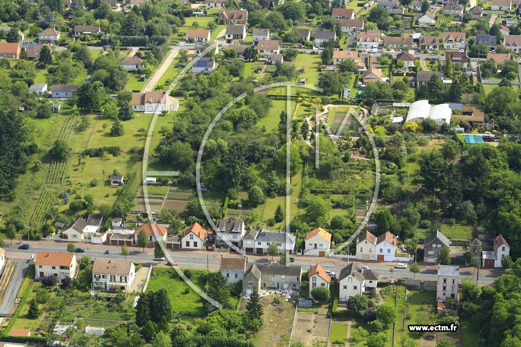 Photo arienne de Gien (la Croix-Cherrrire)
