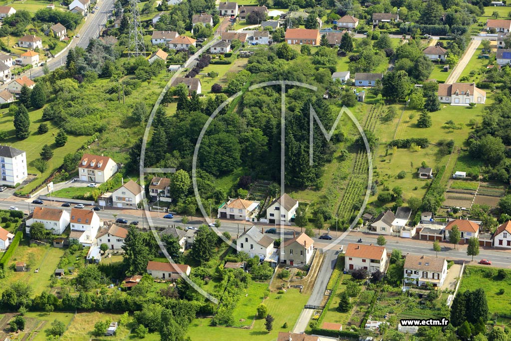 Photo arienne de Gien (la Croix-Cherrrire)