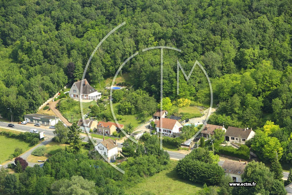 Photo arienne de Gien (le Mnil)