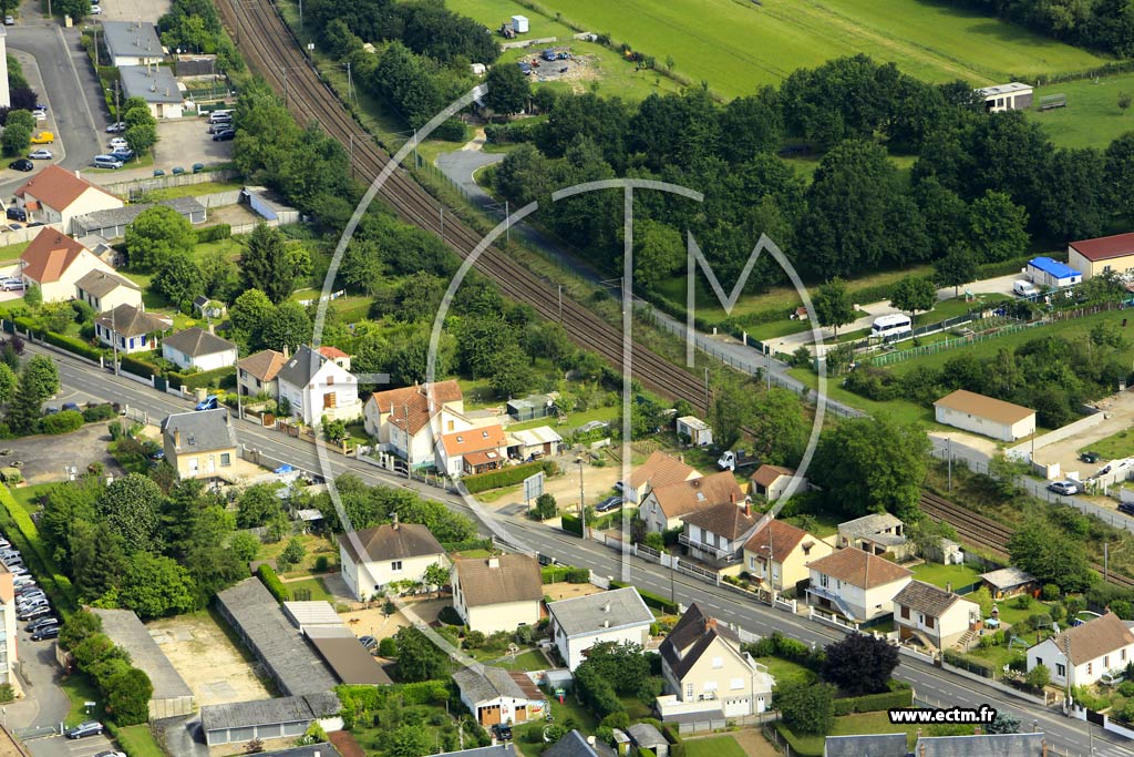 Photo arienne de Gien (Quartier Croix Saint-Simon)