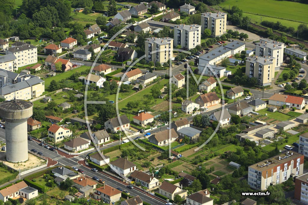 Photo arienne de Gien (Quartier Croix Saint-Simon)