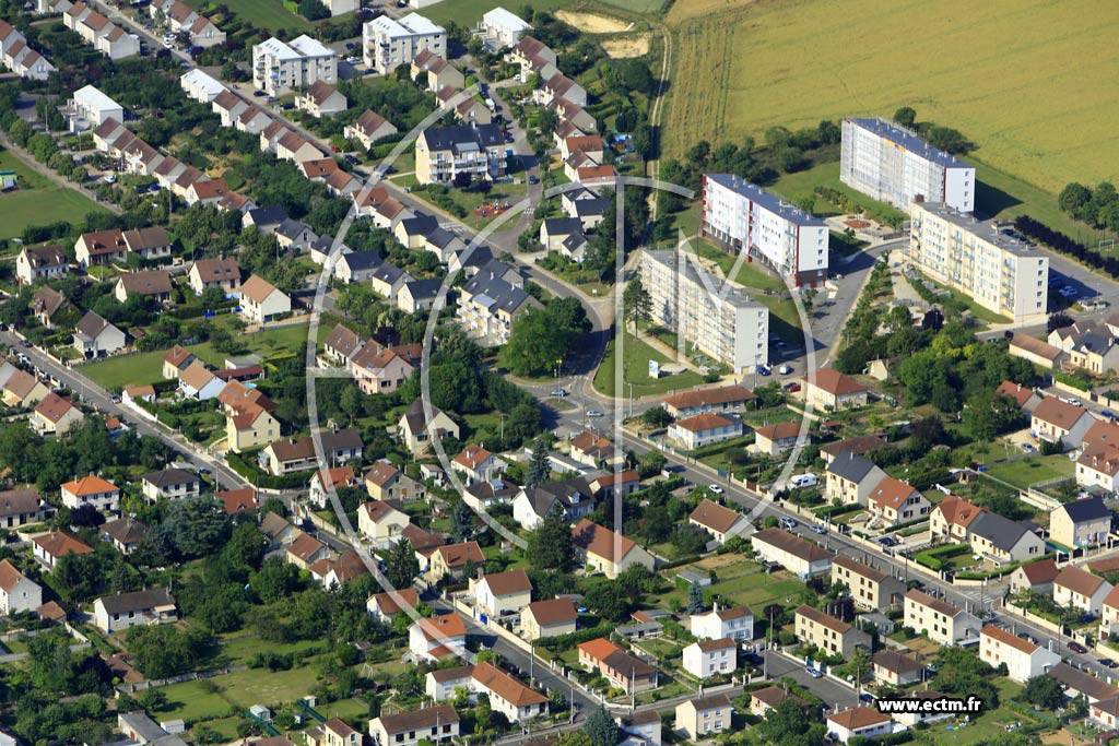 Photo arienne de Auxerre (la Chvre)