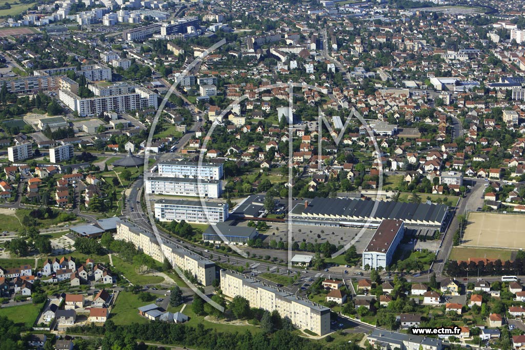 Photo arienne de Auxerre (les Moreaux)