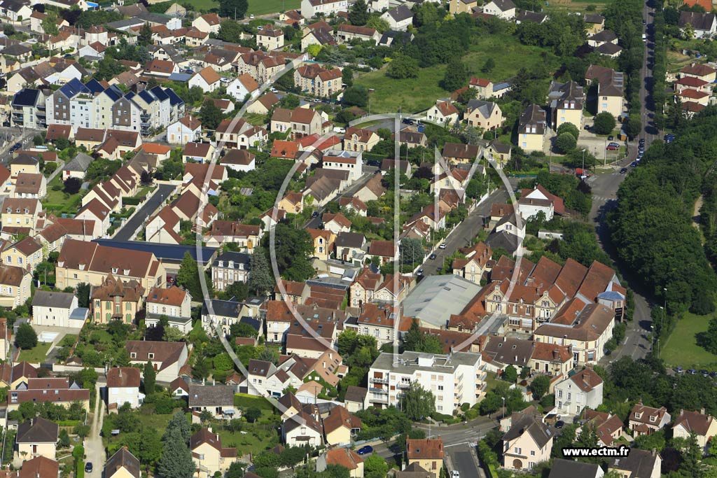 Photo arienne de Auxerre (Saint-Amatre)