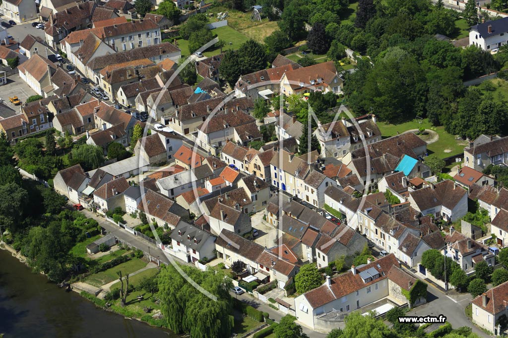 Photo arienne de Champs-sur-Yonne