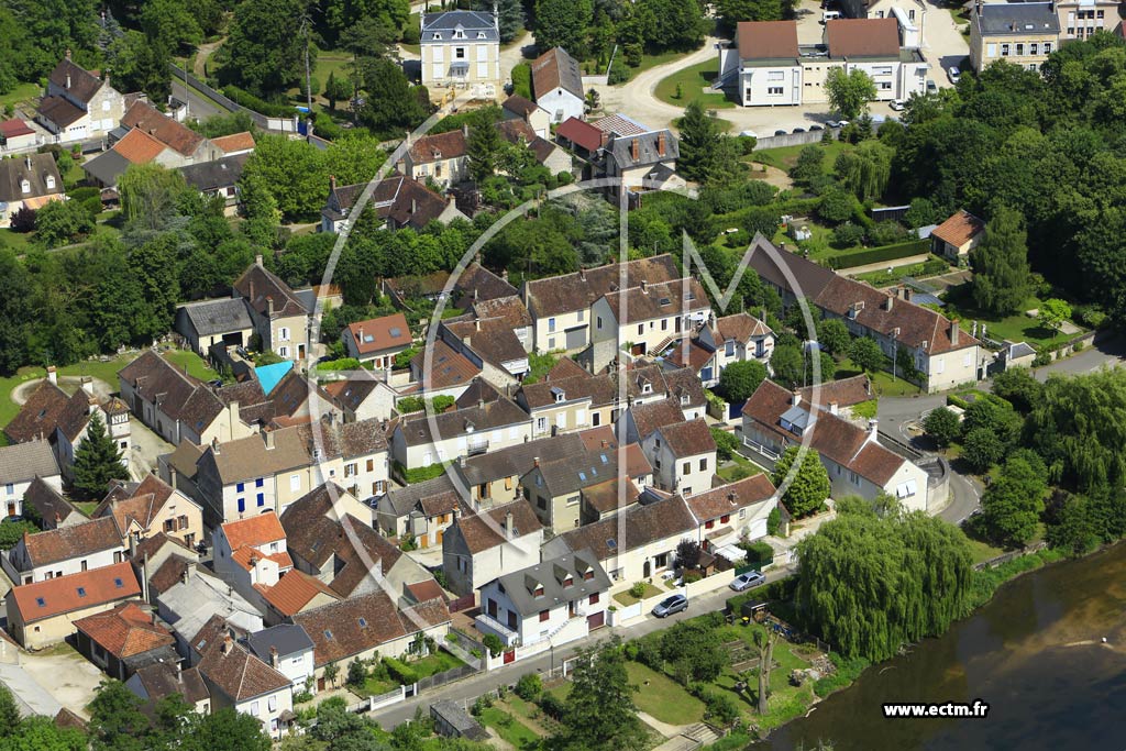 Photo arienne de Champs-sur-Yonne